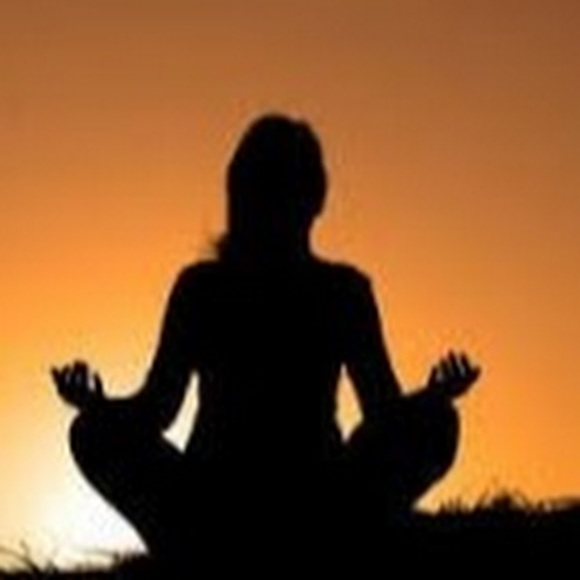 Meet your Posher, Nicole - Picture 1 of 1